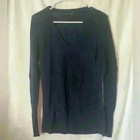 Banana Republic Blue Lace Stitch V-Neck Sweater - Picture 1 of 8